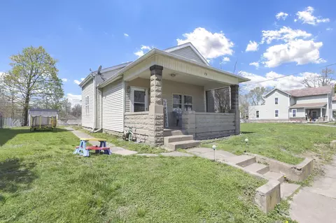 75 Gay St, Newark, OH 43055