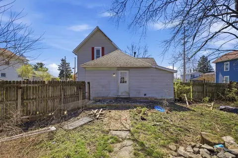 Exterior - 612 E George St, Marion, OH 43302 photo 2 of 2