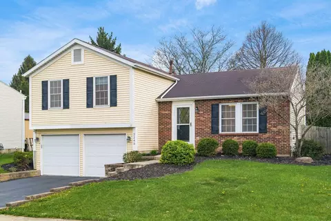 2245 Green Island Dr, Columbus, OH 43228