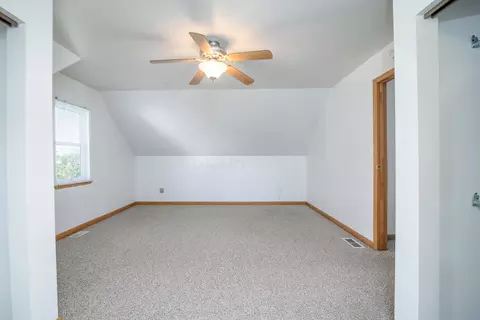 Bedroom - 581 E Main St, Circleville, OH 43113 photo 1 of 6