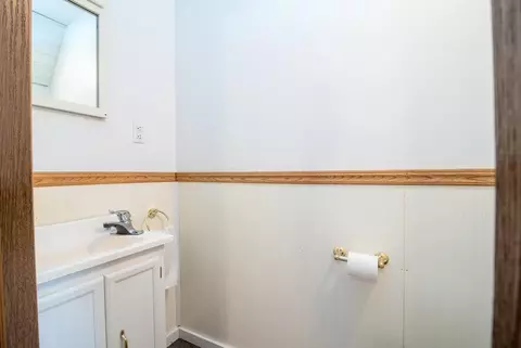 Bath - 581 E Main St, Circleville, OH 43113 photo 2 of 2