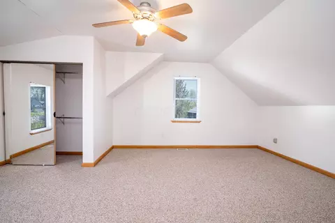 Bedroom - 581 E Main St, Circleville, OH 43113 photo 3 of 6