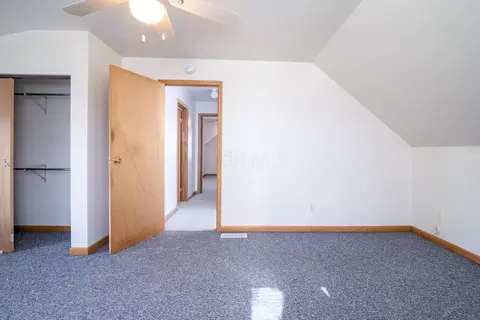 Bedroom - 581 E Main St, Circleville, OH 43113 photo 4 of 6
