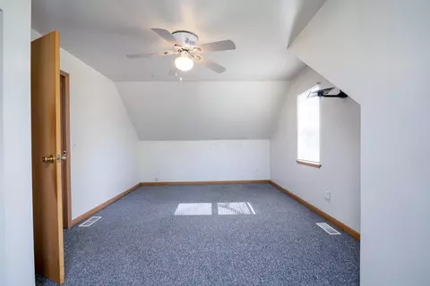 Bedroom - 581 E Main St, Circleville, OH 43113 photo 5 of 6
