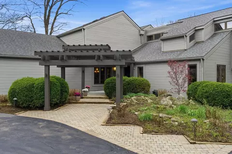 235 Partridge Bnd, Powell, OH 43065
