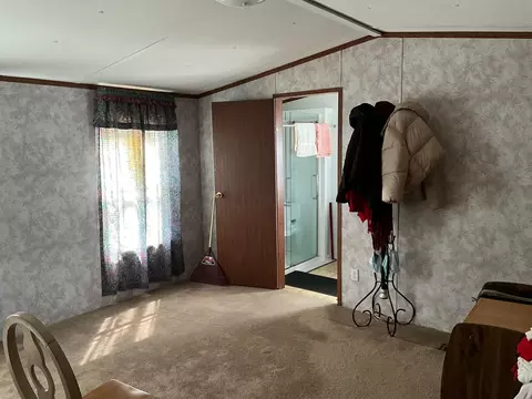 Bedroom - 1660 E Main St, Lancaster, OH 43130 photo 1 of 2