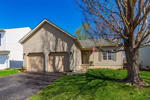 926 Cherry Bud Dr, Columbus, OH 43228