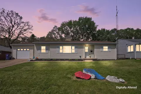 1015 Mclain Blvd, Lancaster, OH 43130