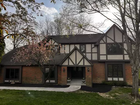 8458 Invergordon Ct, Dublin, OH 43017