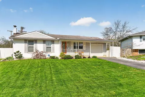 1484 Cardwell Sq N, Columbus, OH 43229