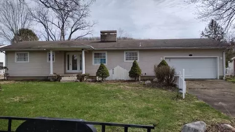272 Whittier Dr N, Lancaster, OH 43130