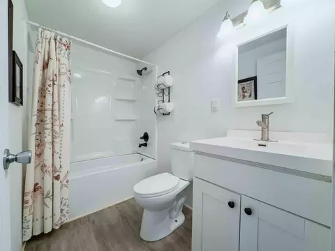 Bath - 11407 Kickapoo Path, Lakeview, OH 43331 photo 1 of 1