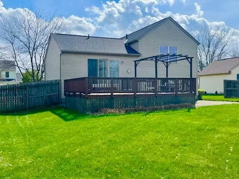 Exterior - 98 Kettering, Delaware, OH 43015 photo 6 of 14