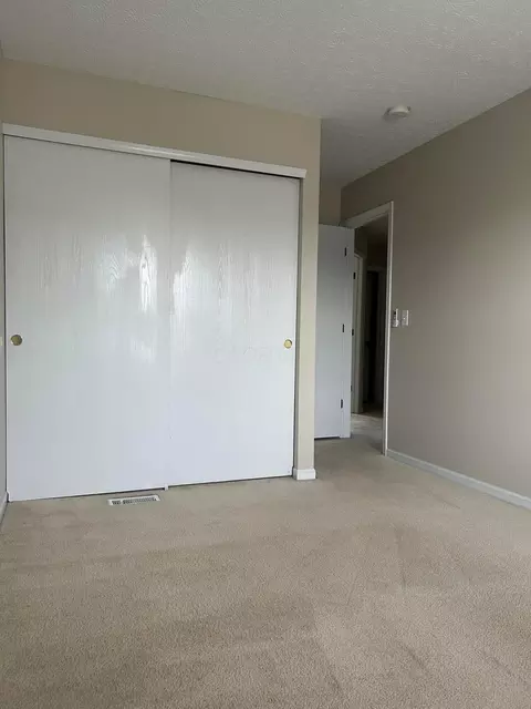 Bedroom - 98 Kettering, Delaware, OH 43015 photo 6 of 9