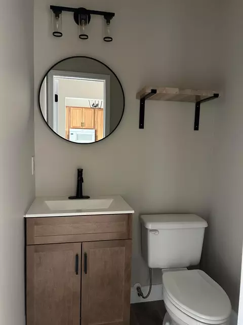 Bath - 98 Kettering, Delaware, OH 43015 photo 1 of 3