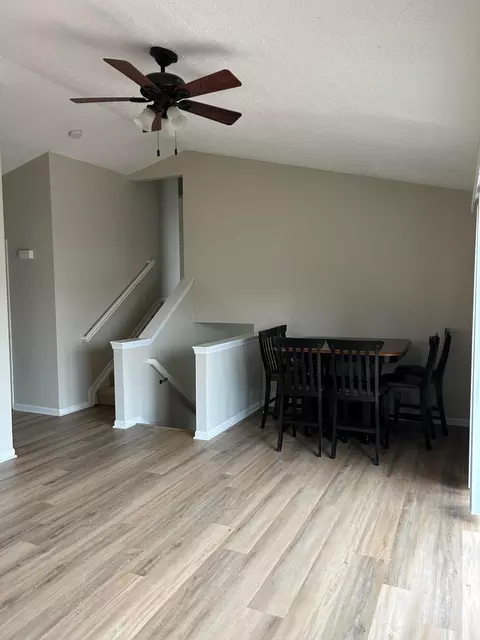 Dining - 98 Kettering, Delaware, OH 43015 photo 2 of 2