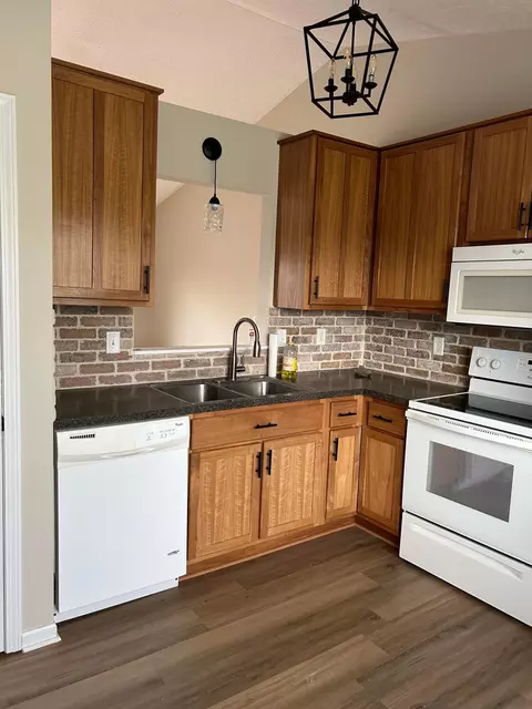 Kitchen - 98 Kettering, Delaware, OH 43015 photo 3 of 3