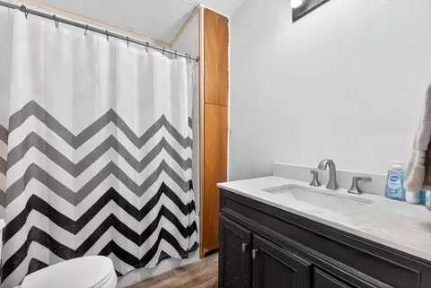 Bath - 482 E George St, Marion, OH 43302 photo 1 of 1