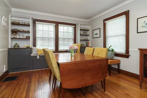 Dining - 74 E Torrence Rd, Columbus, OH 43214 photo 3 of 4