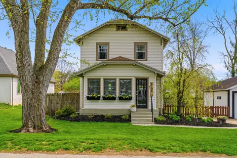 6106 Flora Villa Dr, Worthington, OH 43085