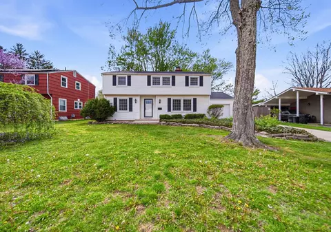 429 Carilla Ln, Columbus, OH 43228