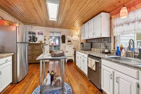 Kitchen - 177 N High St, Jackson, OH 45640 photo 1 of 4