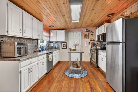 Kitchen - 177 N High St, Jackson, OH 45640 photo 4 of 4