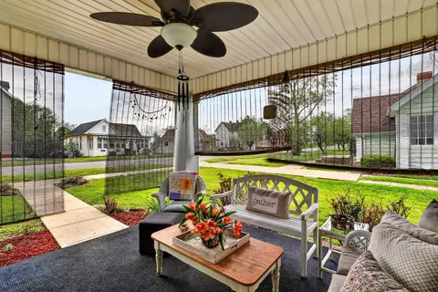 Exterior - 177 N High St, Jackson, OH 45640 photo 4 of 10
