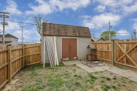 Exterior - 699 E 2nd St, Logan, OH 43138 photo 21 of 23