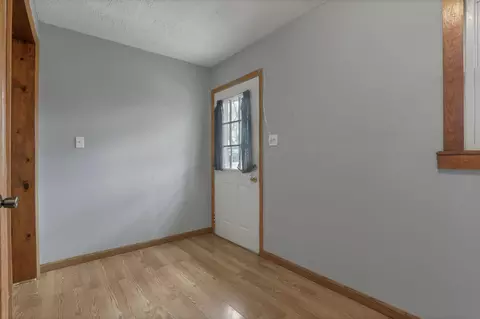 Entry Way - 699 E 2nd St, Logan, OH 43138 photo 6 of 6