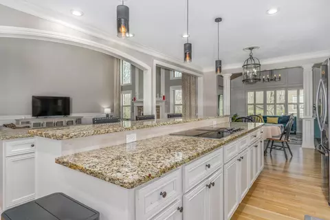 Kitchen - 992 Elderberry Loop, Delaware, OH 43015 photo 2 of 3