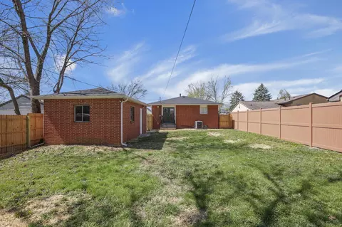 Exterior - 572 Westphal Ave, Columbus, OH 43213 photo 4 of 5