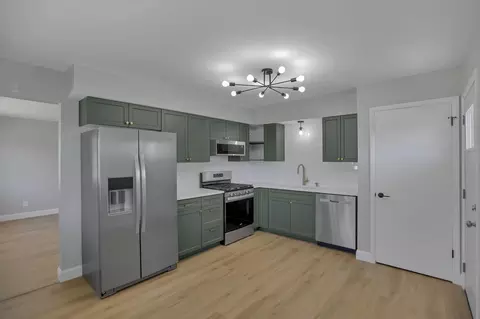 Kitchen - 572 Westphal Ave, Columbus, OH 43213 photo 1 of 2
