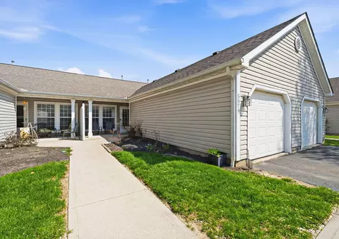 5574 Parkshire Dr, Columbus, OH 43229