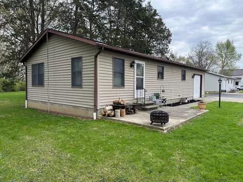 Exterior - 305 N Elm St, Prospect, OH 43342 photo 8 of 8