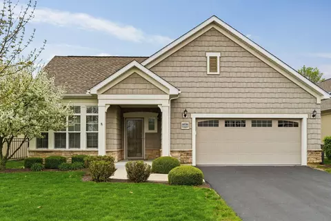 6804 Garden View Dr, Westerville, OH 43082