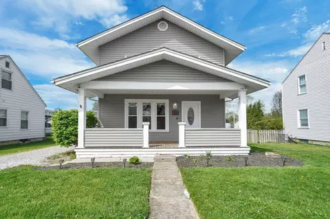 33 School St, Ashville, OH 43103