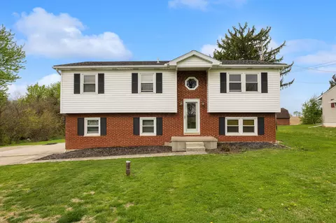 8225 Fosnaugh School Rd SW, Stoutsville, OH 43154