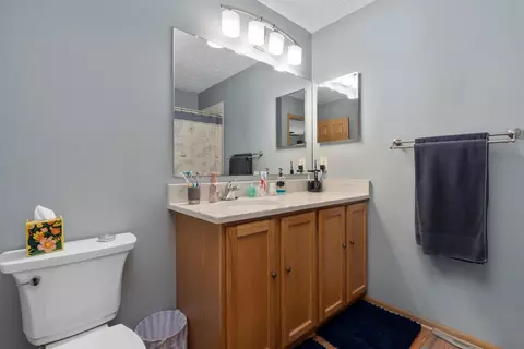 Bath - 753 Range Dr, Galloway, OH 43119 photo 2 of 4