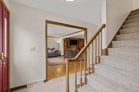 Entry Way - 250 Devon Rd, Delaware, OH 43015 photo 2 of 5
