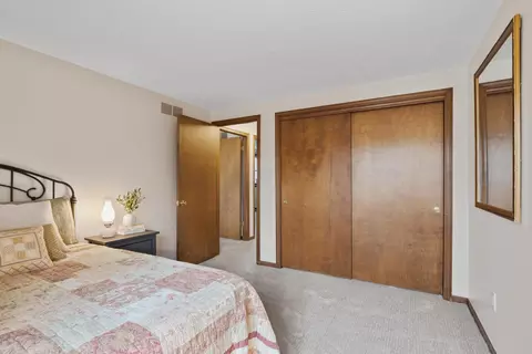 Bedroom - 250 Devon Rd, Delaware, OH 43015 photo 11 of 13