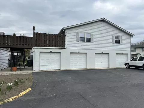 2516 Nassau Dr #A, Columbus, OH 43232