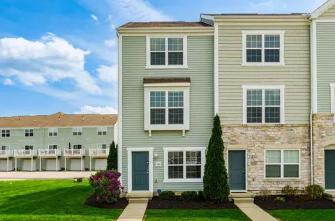 5749 Passage Creek Dr, Dublin, OH 43016