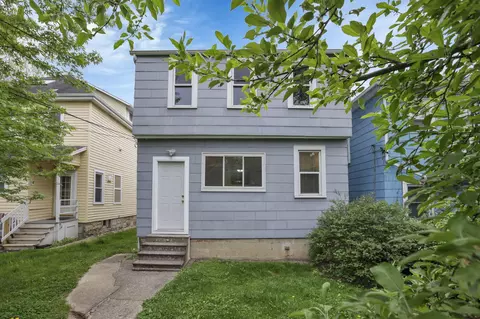 Exterior - 184 E Maynard Ave, Columbus, OH 43202 photo 4 of 5