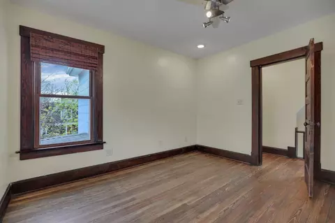 Bedroom - 184 E Maynard Ave, Columbus, OH 43202 photo 4 of 7