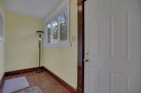 Entry Way - 184 E Maynard Ave, Columbus, OH 43202 photo 6 of 6
