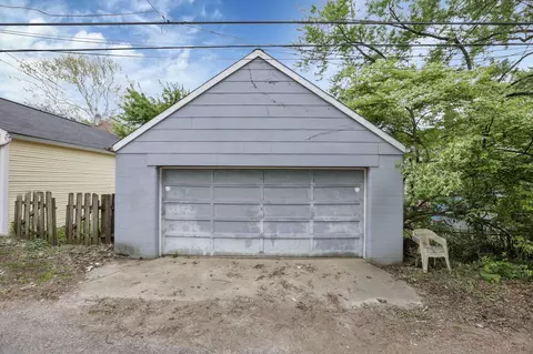Exterior - 184 E Maynard Ave, Columbus, OH 43202 photo 5 of 5