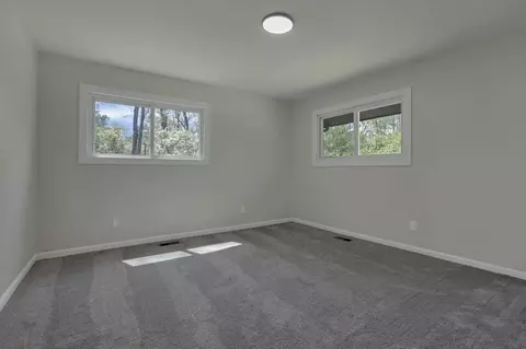 Bedroom - 1297 Bristol Ct, Circleville, OH 43113 photo 6 of 7