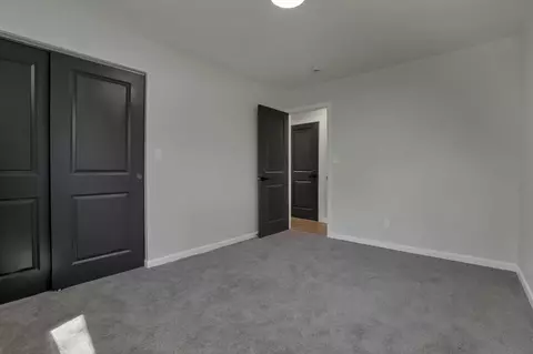 Bedroom - 1297 Bristol Ct, Circleville, OH 43113 photo 5 of 7