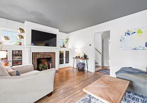 Living - 34 E Longview Ave, Columbus, OH 43202 photo 2 of 5